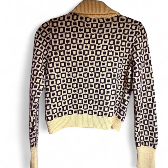 Geometric Patterned Sweater - Picture 2 of 4